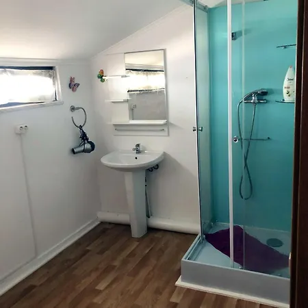 Near Ocean Rua Alves Correia אלבופיירה