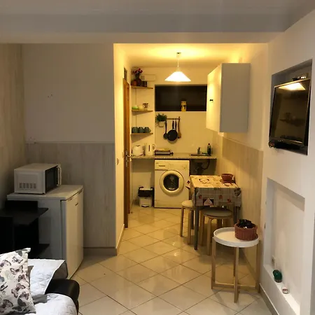 Near Ocean Rua Alves Correia Apartment