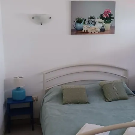 Apartment Near Ocean Rua Alves Correia
